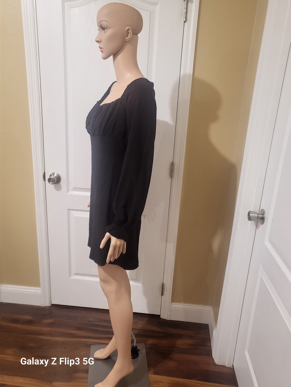 Forever 21 Open Back Long Sleeve Mini Dress (M ) Pre-owned - Picture 4 of 8